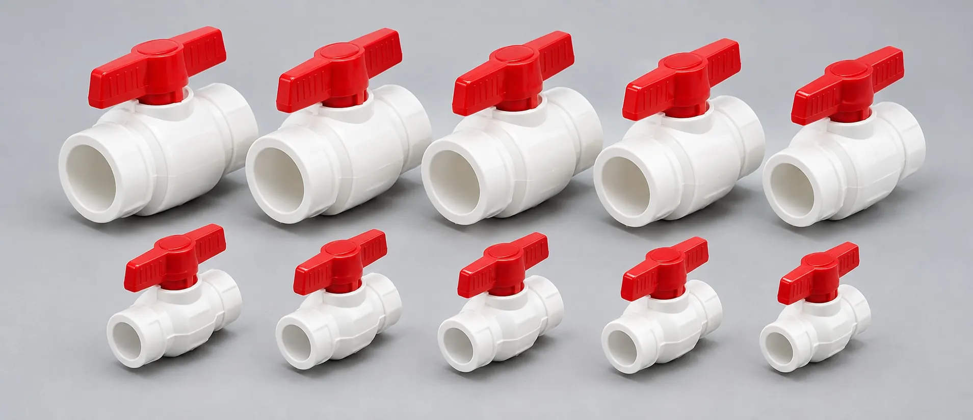 Llaves de bola de PVC blanco con manilla roja, en dos tamaños